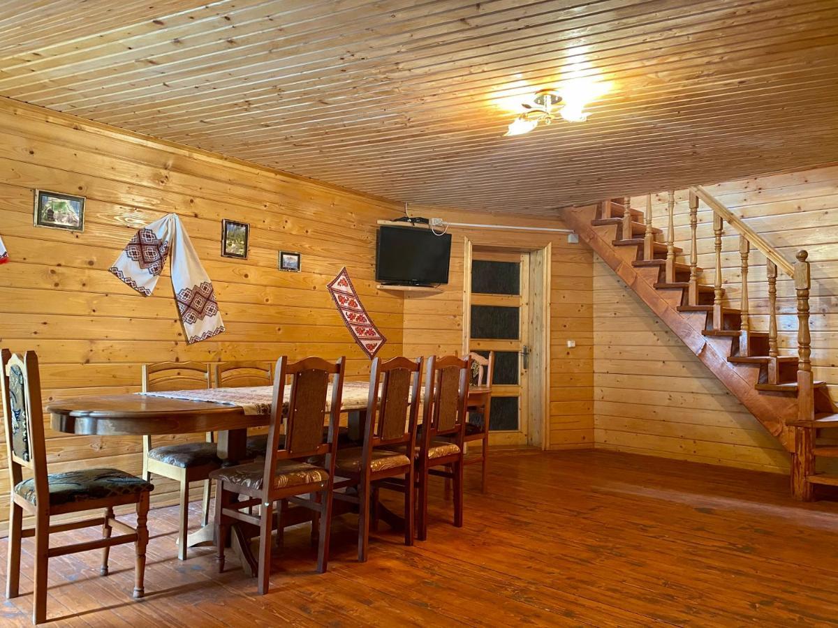 Medova Hata Hotel Verkhnyaya Rozhanka Exterior photo